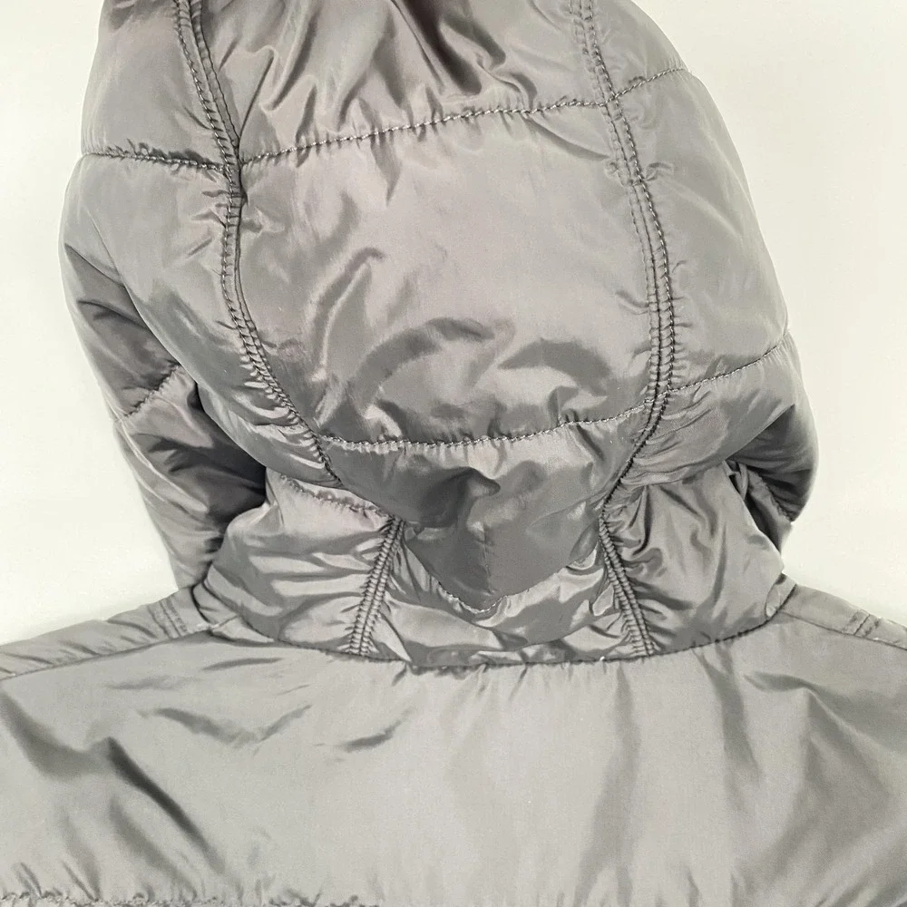 The North Face Parka Coat Womens Medium Gray 550 Down Hooded Quilted Puffer Long